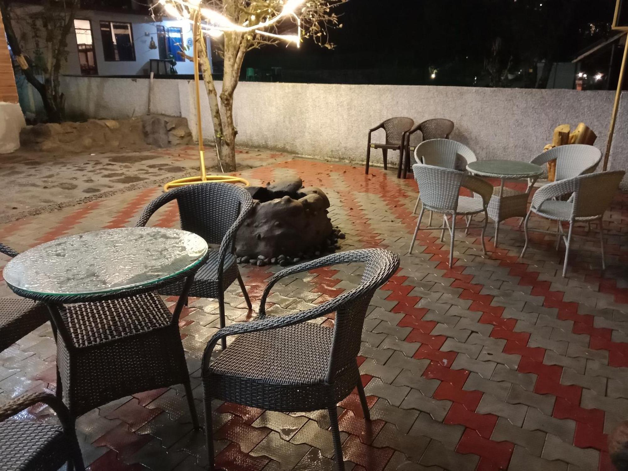 Resort Apple Flower By Manali Mall Road Bagian luar foto