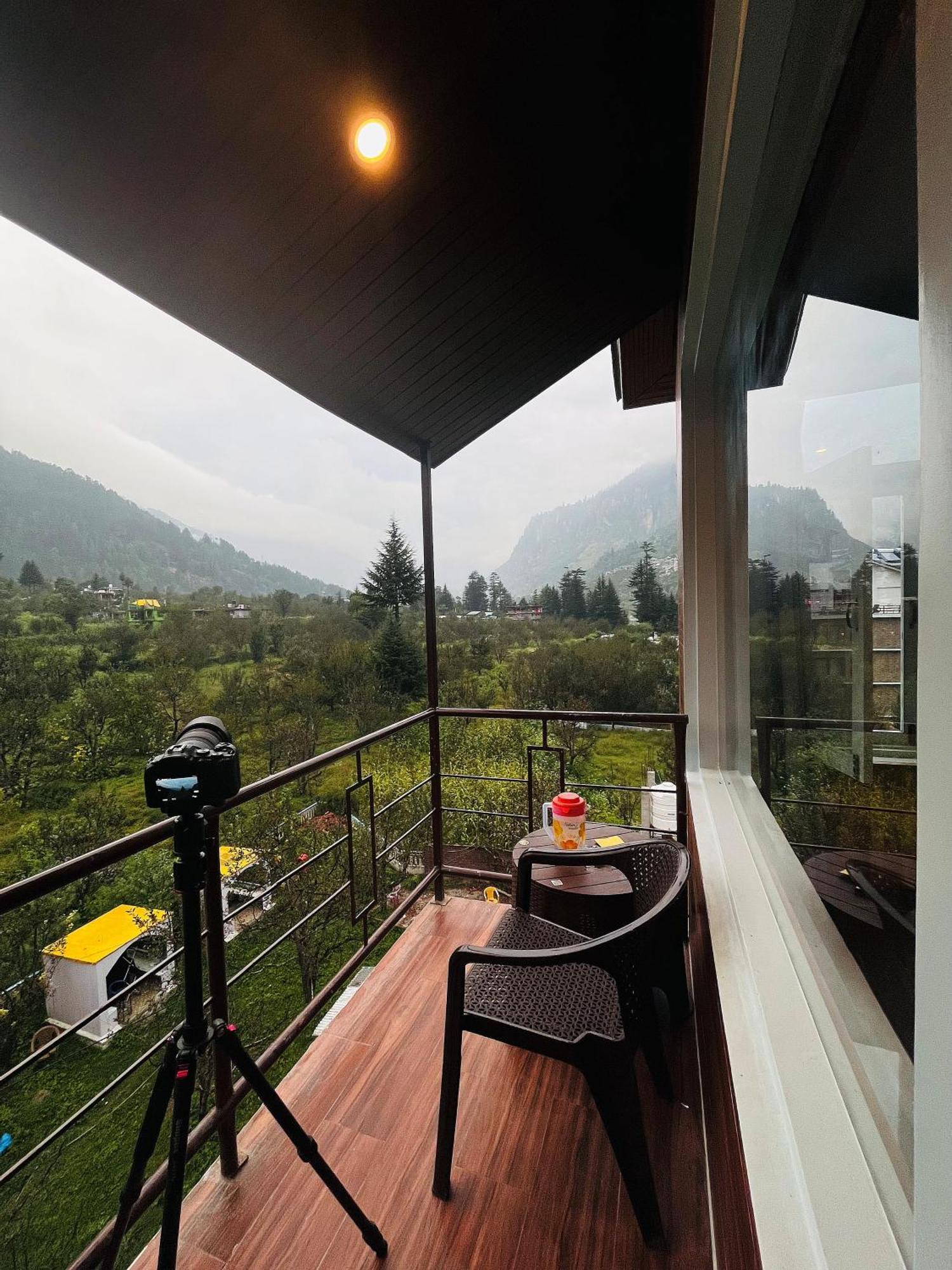Resort Apple Flower By Manali Mall Road Bagian luar foto